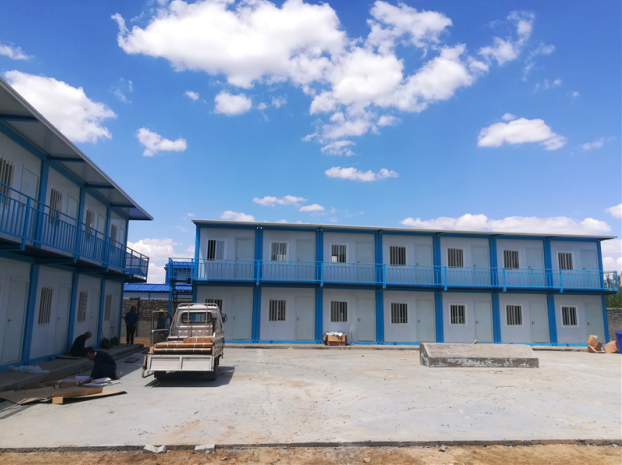集裝箱建筑有哪些優(yōu)勢(shì)?組合式集裝箱辦公房的多種用途。